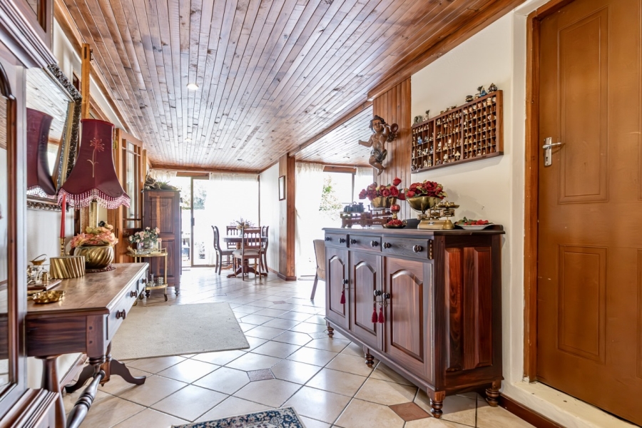 2 Bedroom Property for Sale in King George Park Western Cape